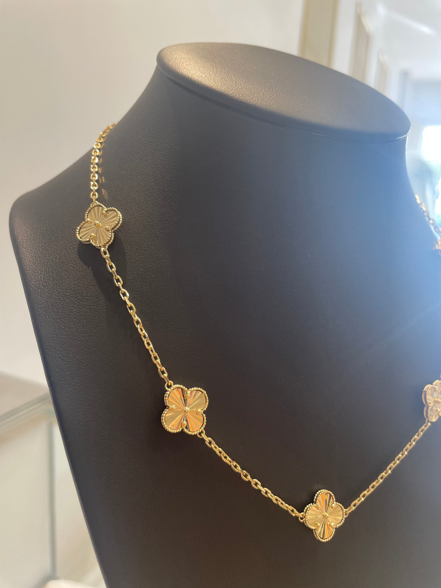 5 clover woman necklace 14k