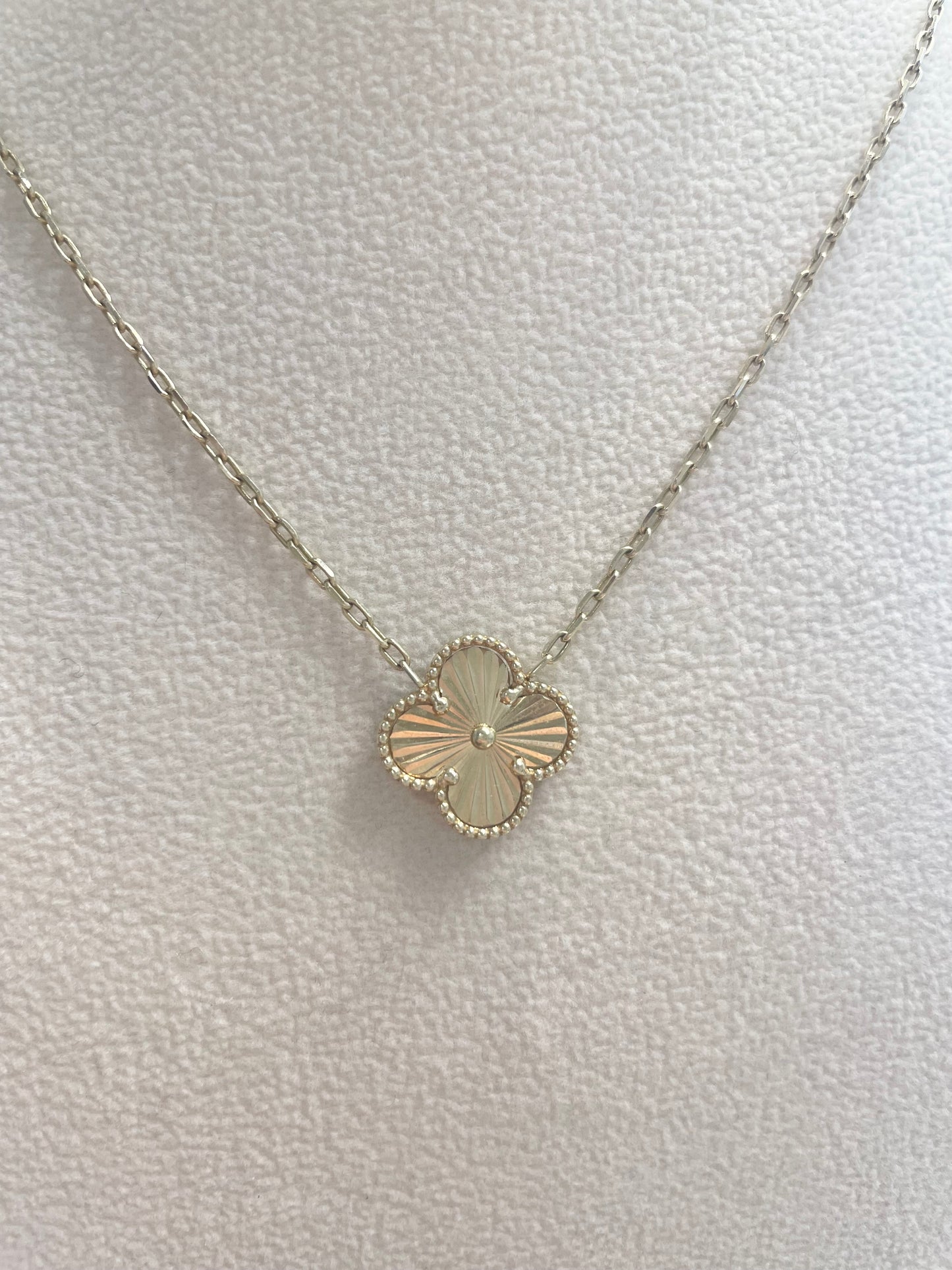 clover necklace 14k