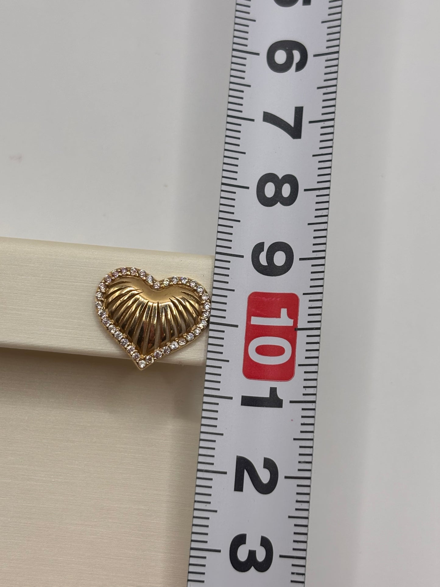 Heart earrings 14k