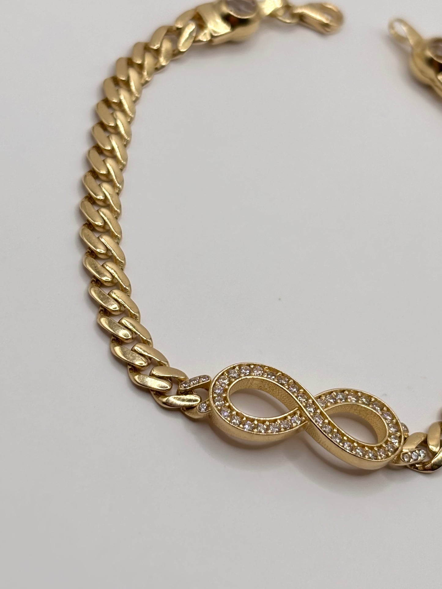 Infinity bracelet 14k
