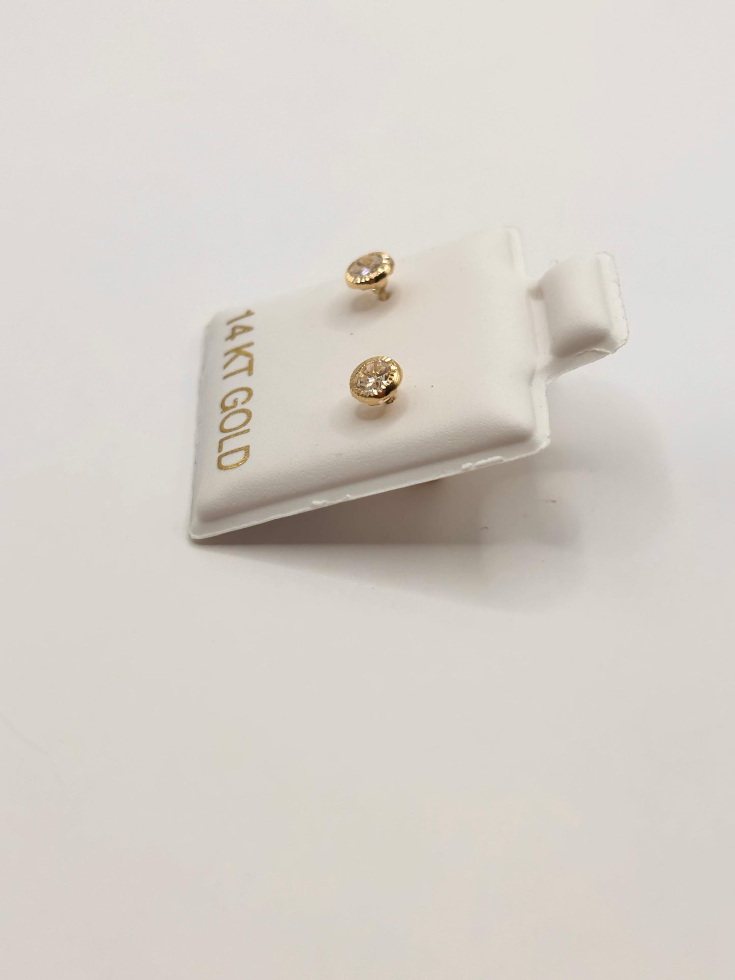 Zirconia earrings 14k