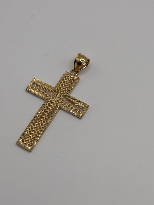 Cross pendant 10k