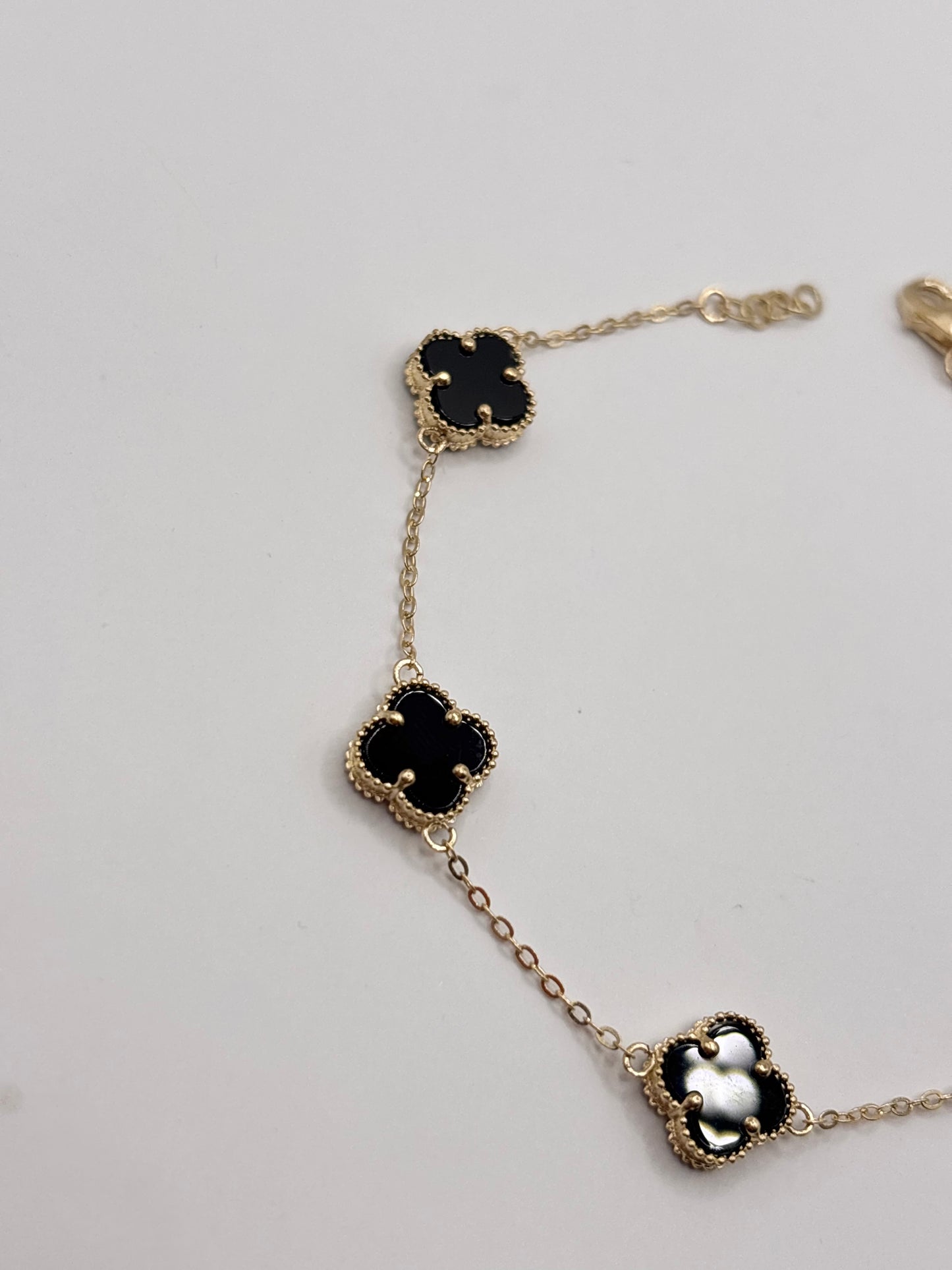 14k medium size clover black bracelet