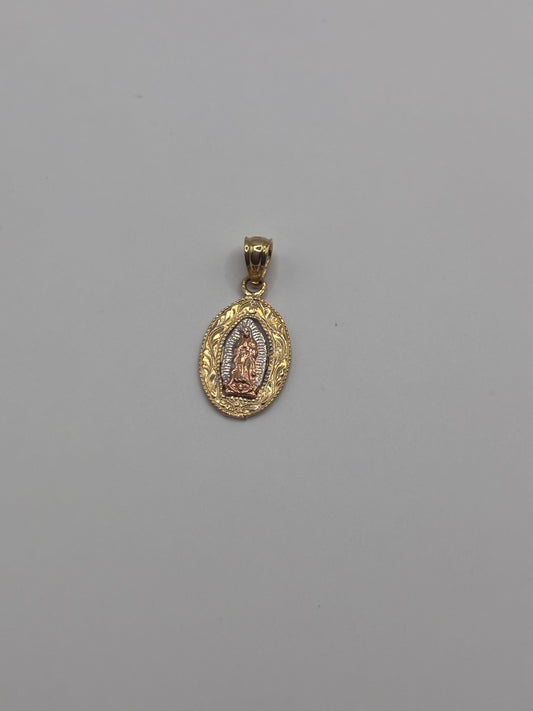 Virgencita charm 14k