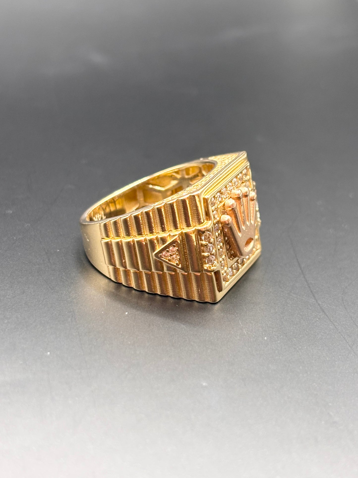 14k men ring sz 9.5