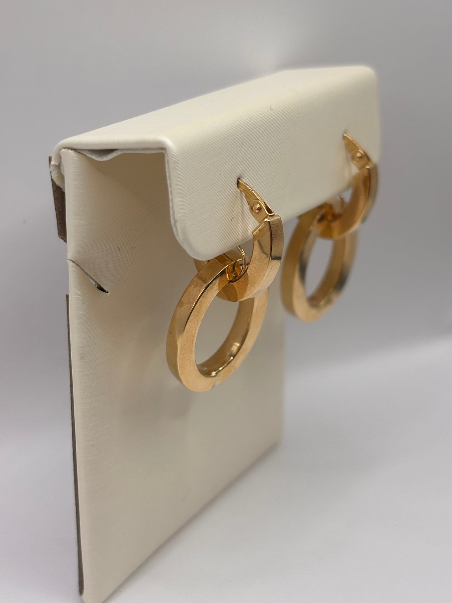 Interlocking Hoops 14k