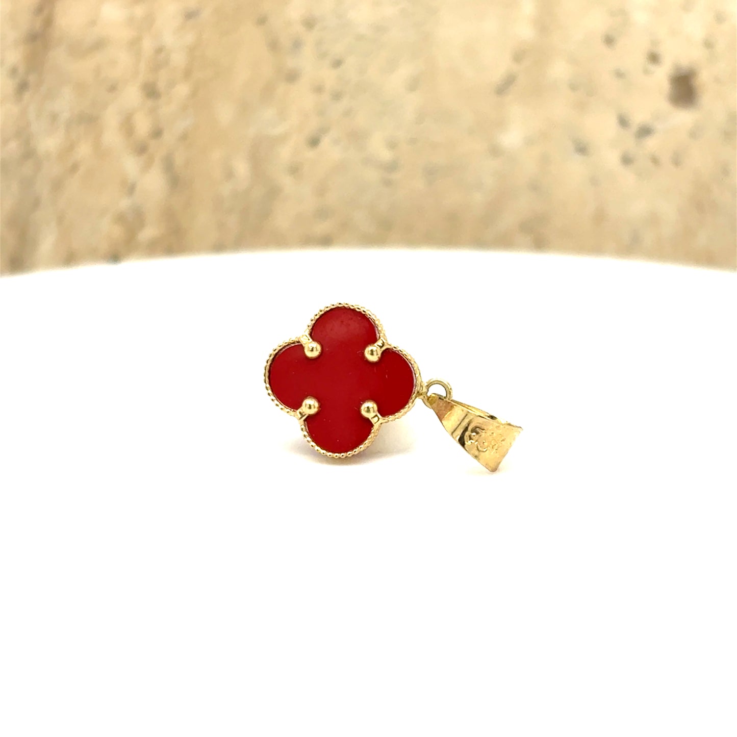 14k clover pendant