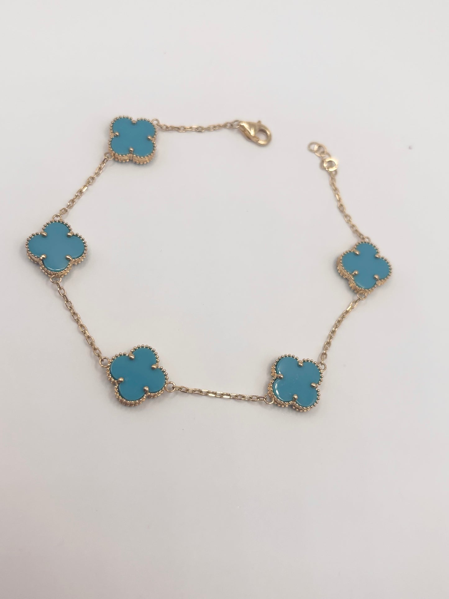 Baby blue clover bracelet 14k