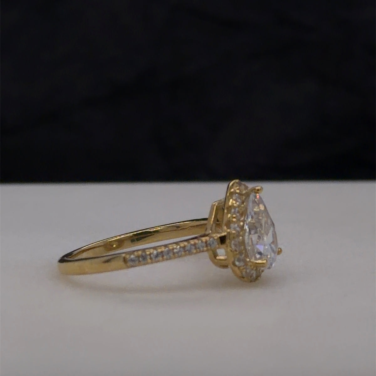10k gota ring cz