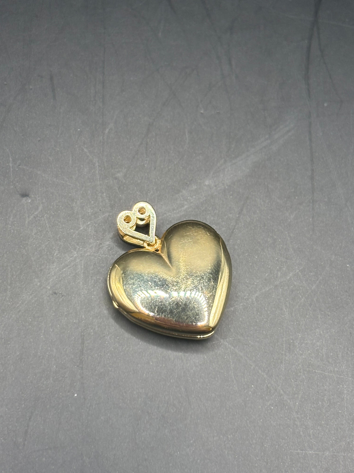 14k relicario corazón cz