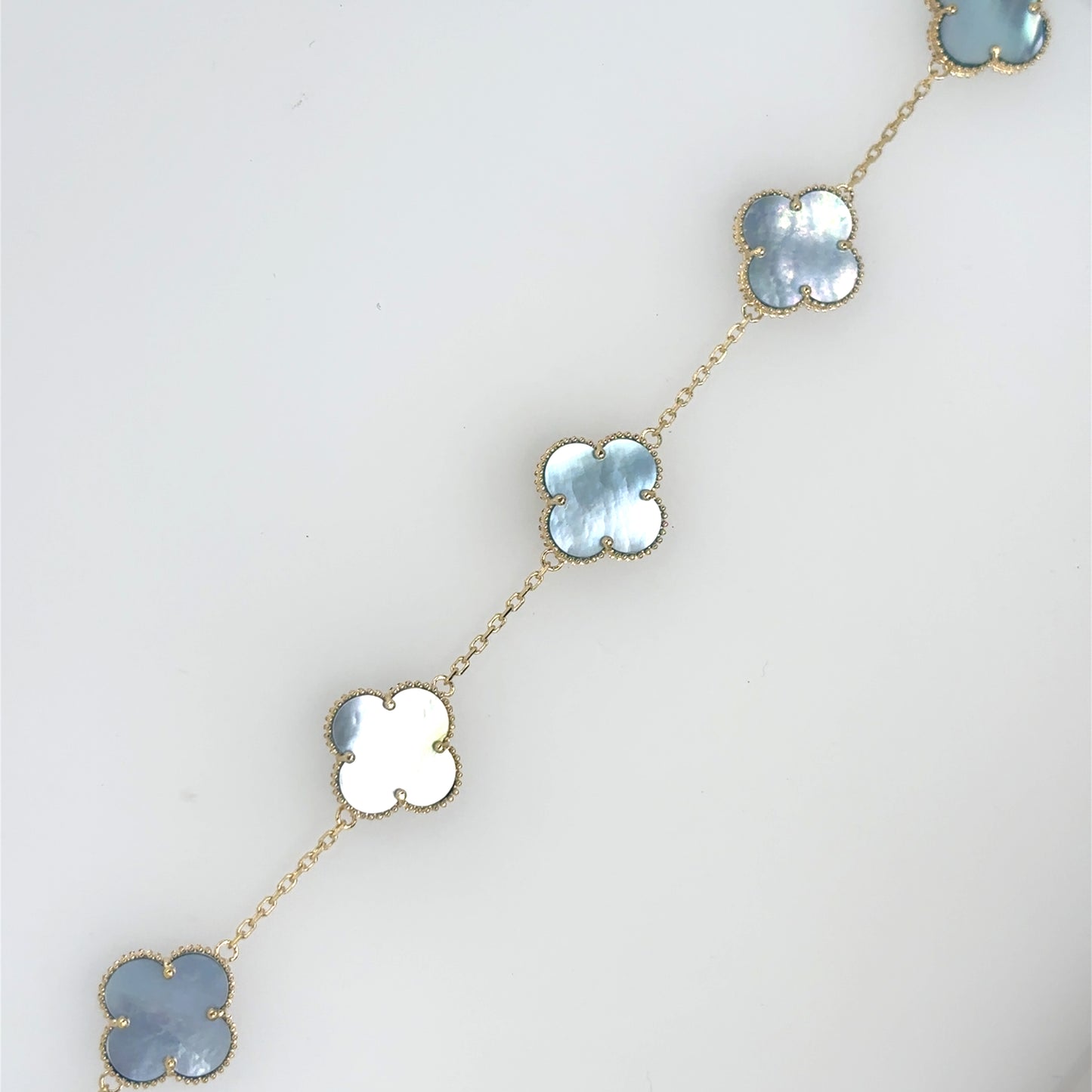 Mother of pearls bracelet 14k