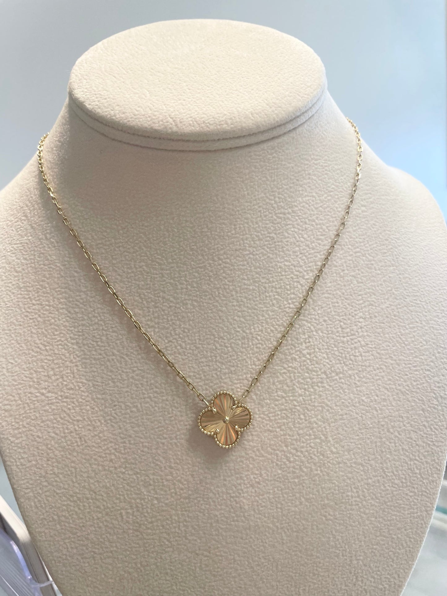 clover necklace 14k