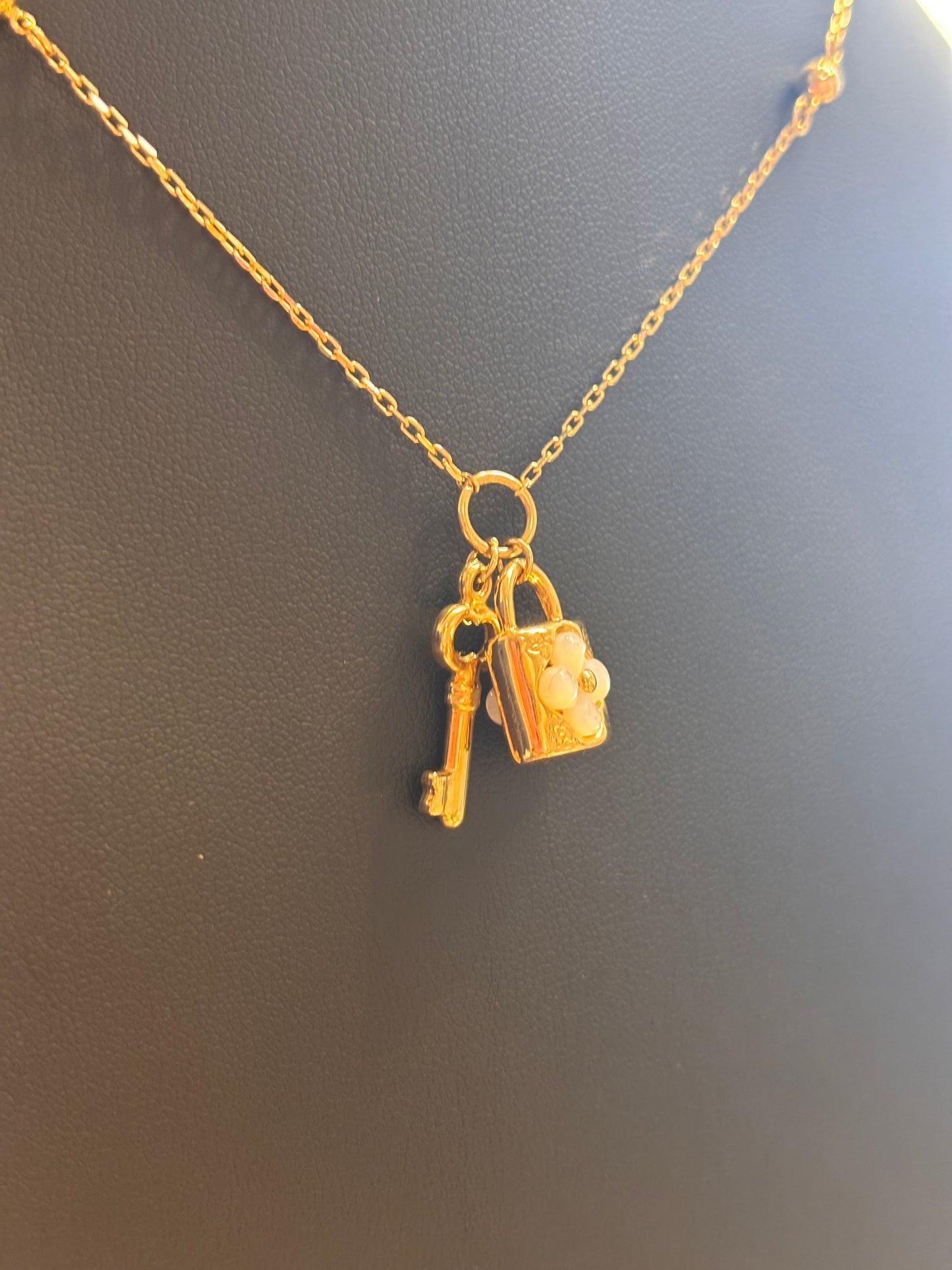 Heart and lock chain 14k