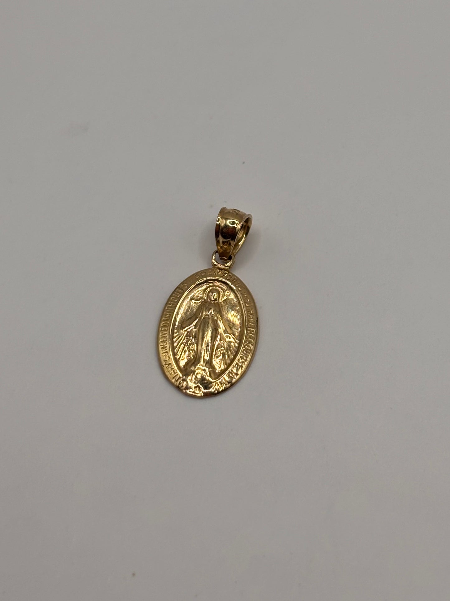 Virgin Mary pendant 14k