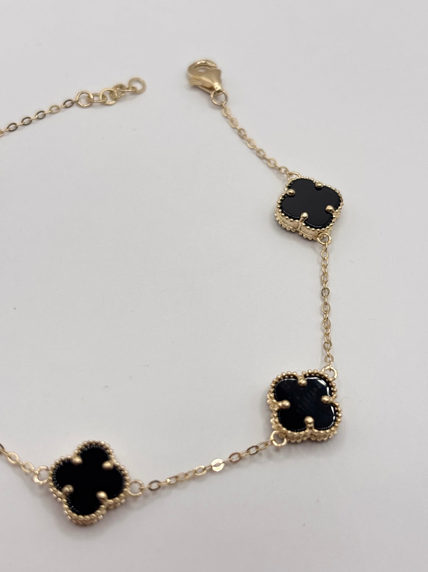 14k medium size clover black bracelet