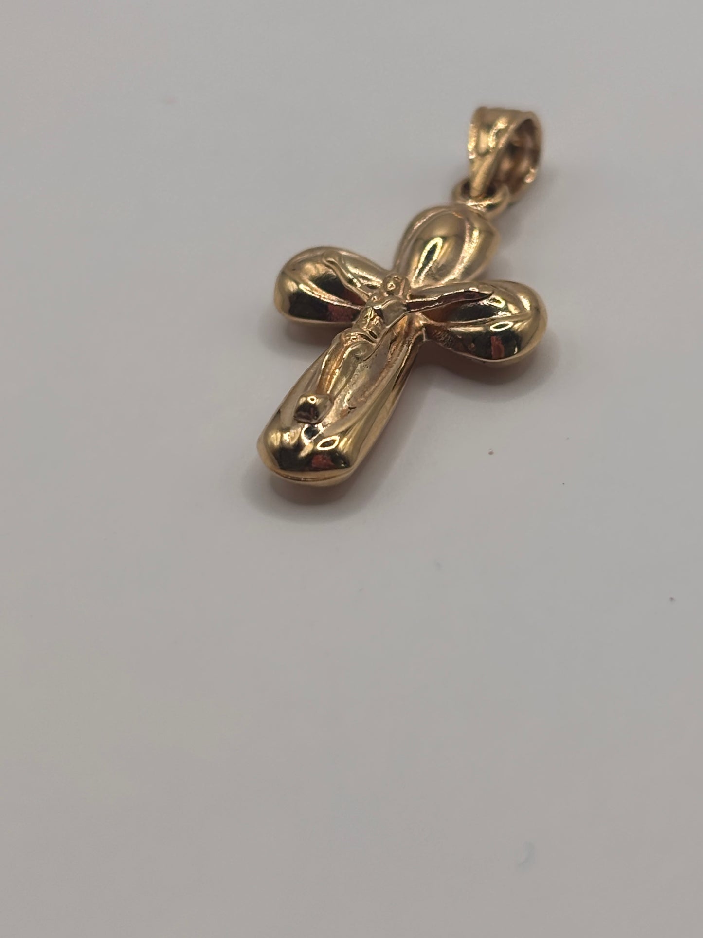 Cross pendant 14k