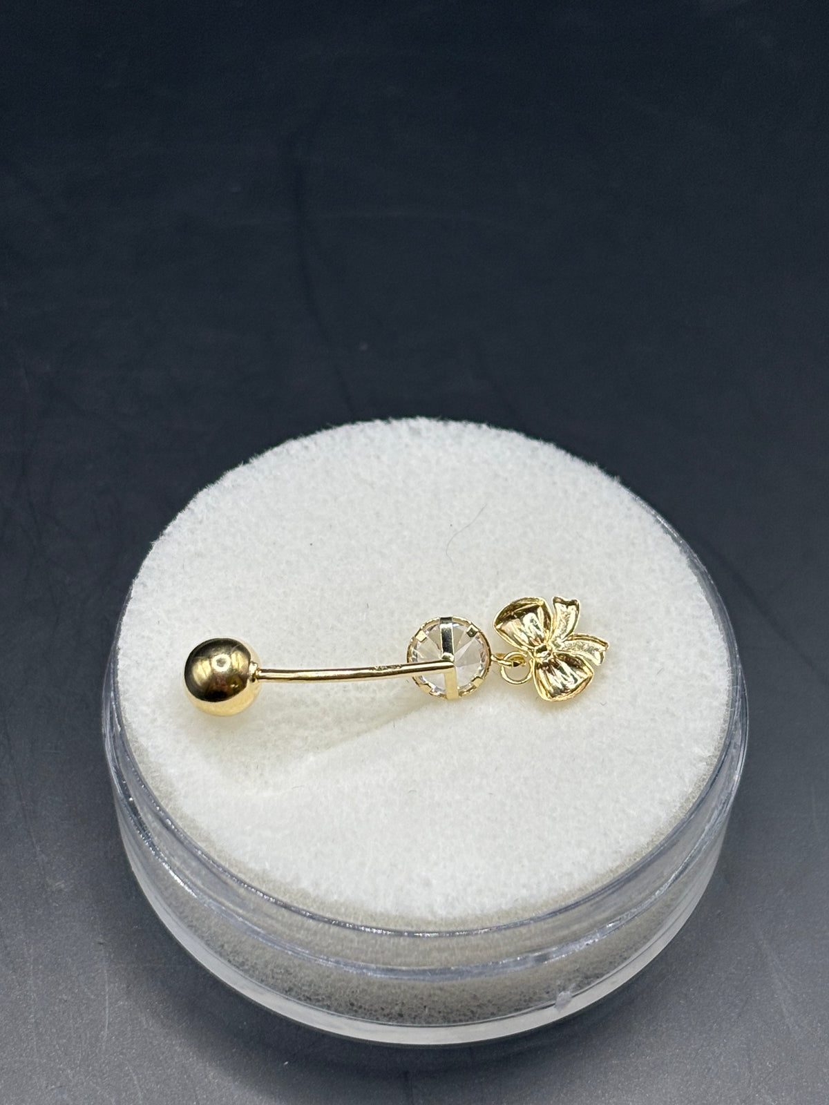 14k gold belly with bow piercing