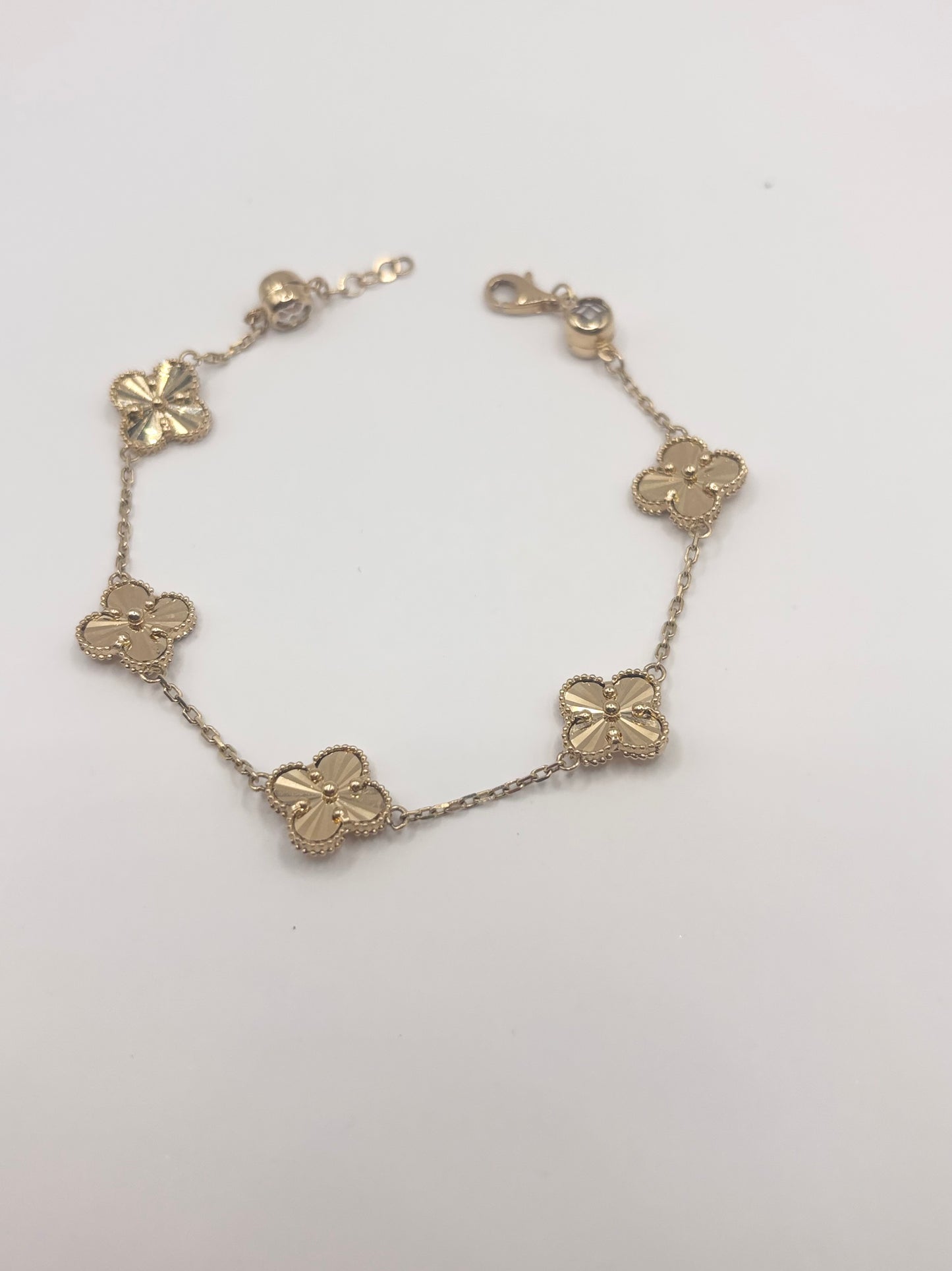 14k gold clover bracelet