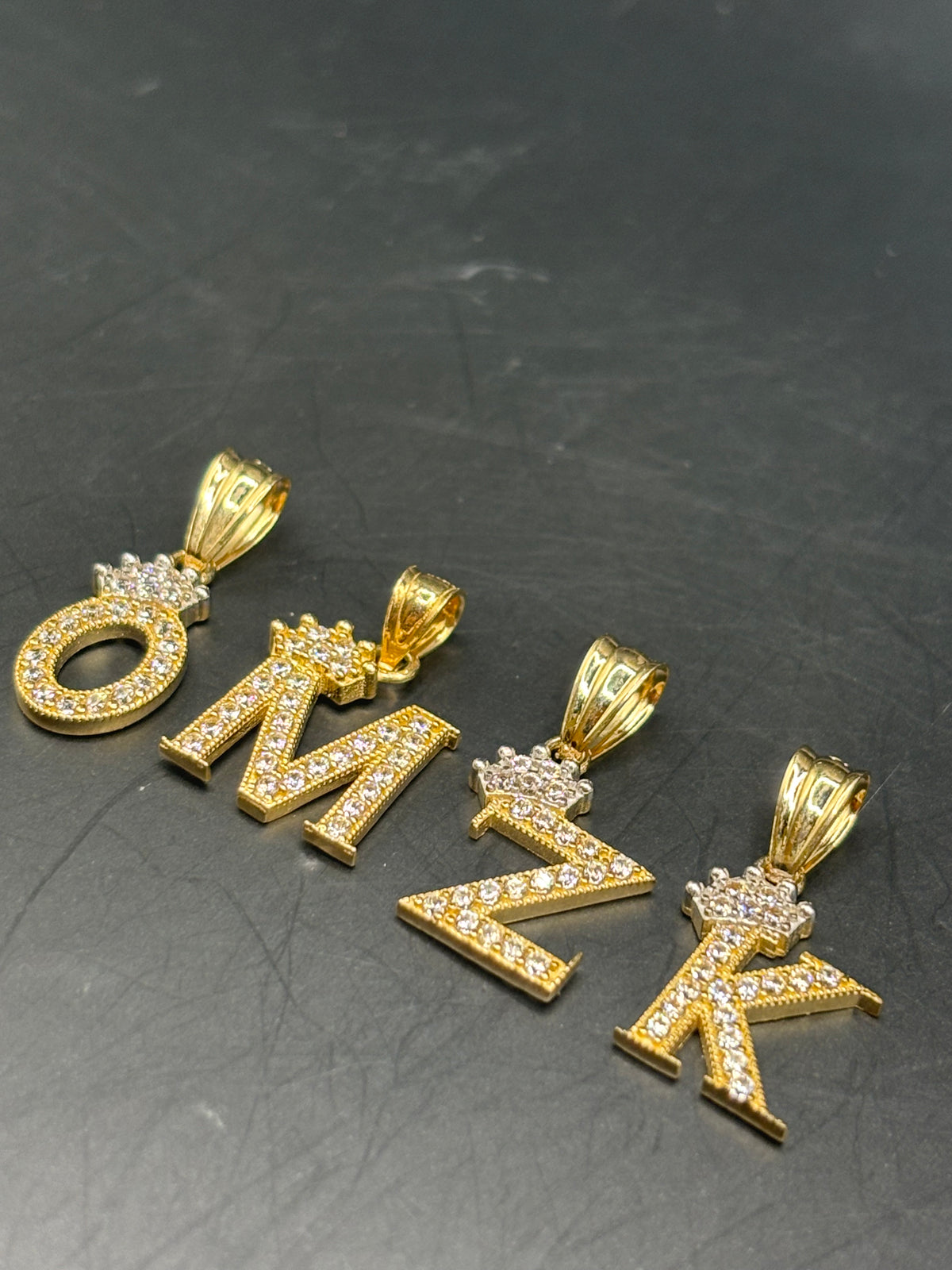 14k inicial cz