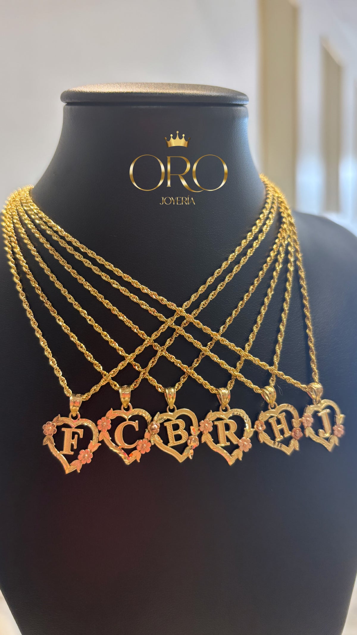 14k iniciales con diseño