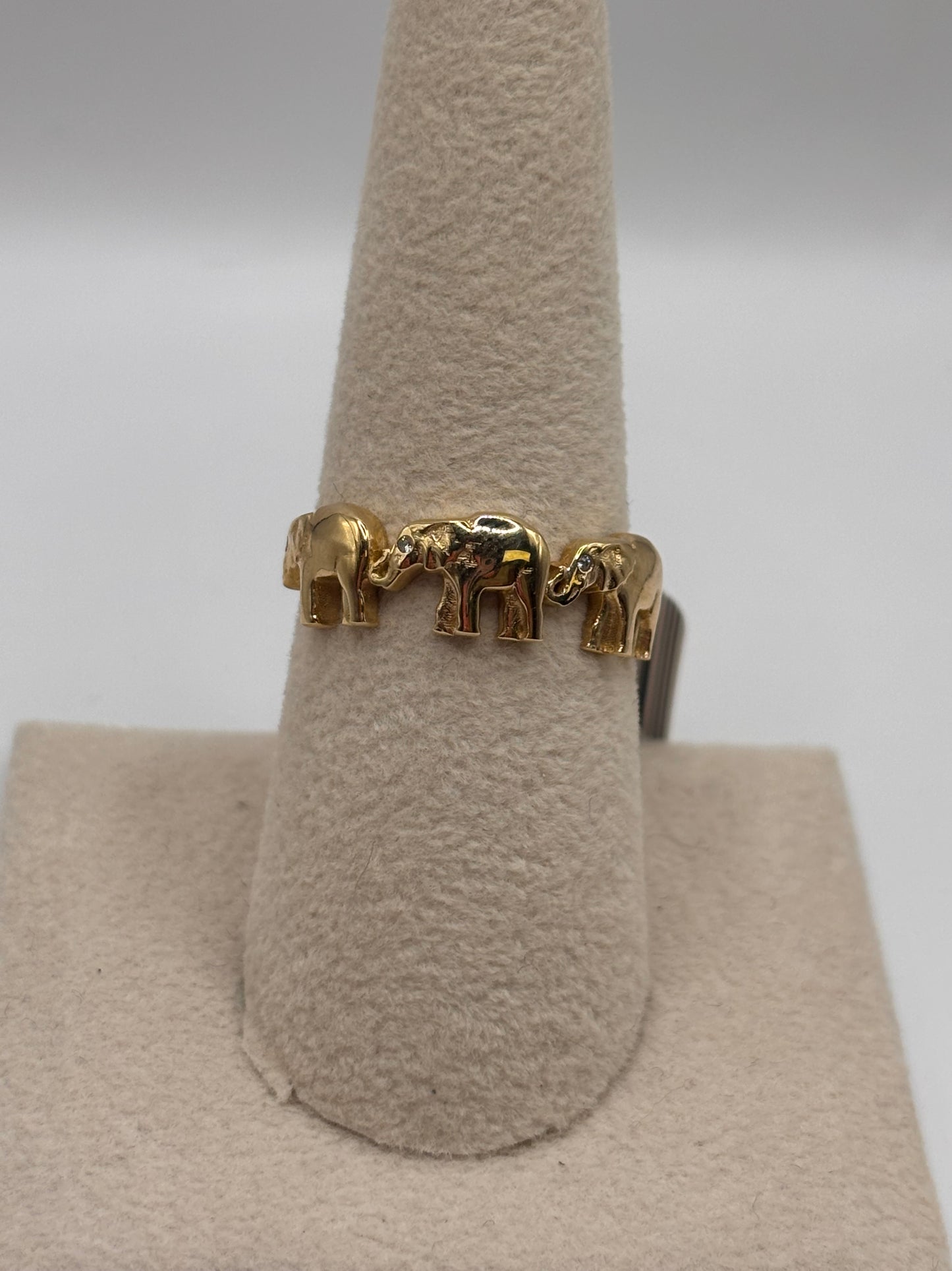Woman 3 Elephant ring 14k