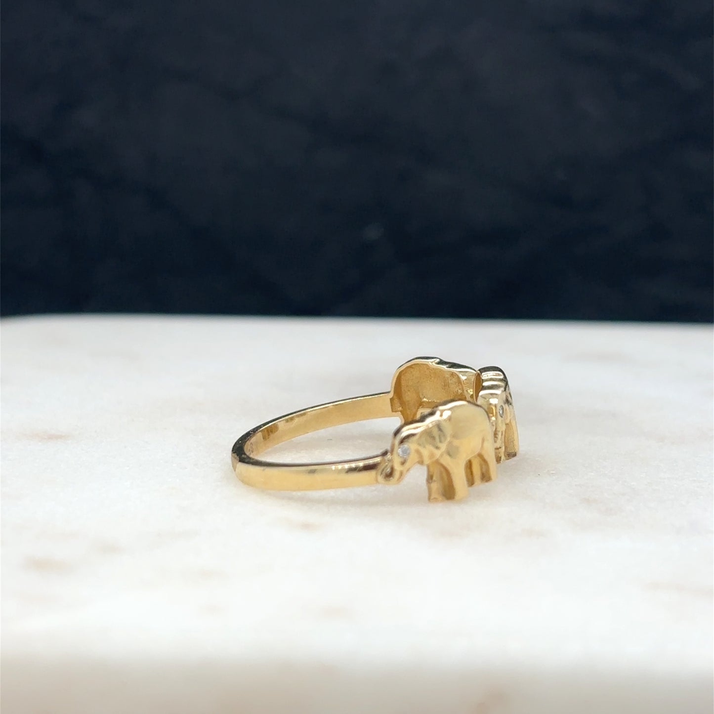 Woman 3 Elephant ring 14k