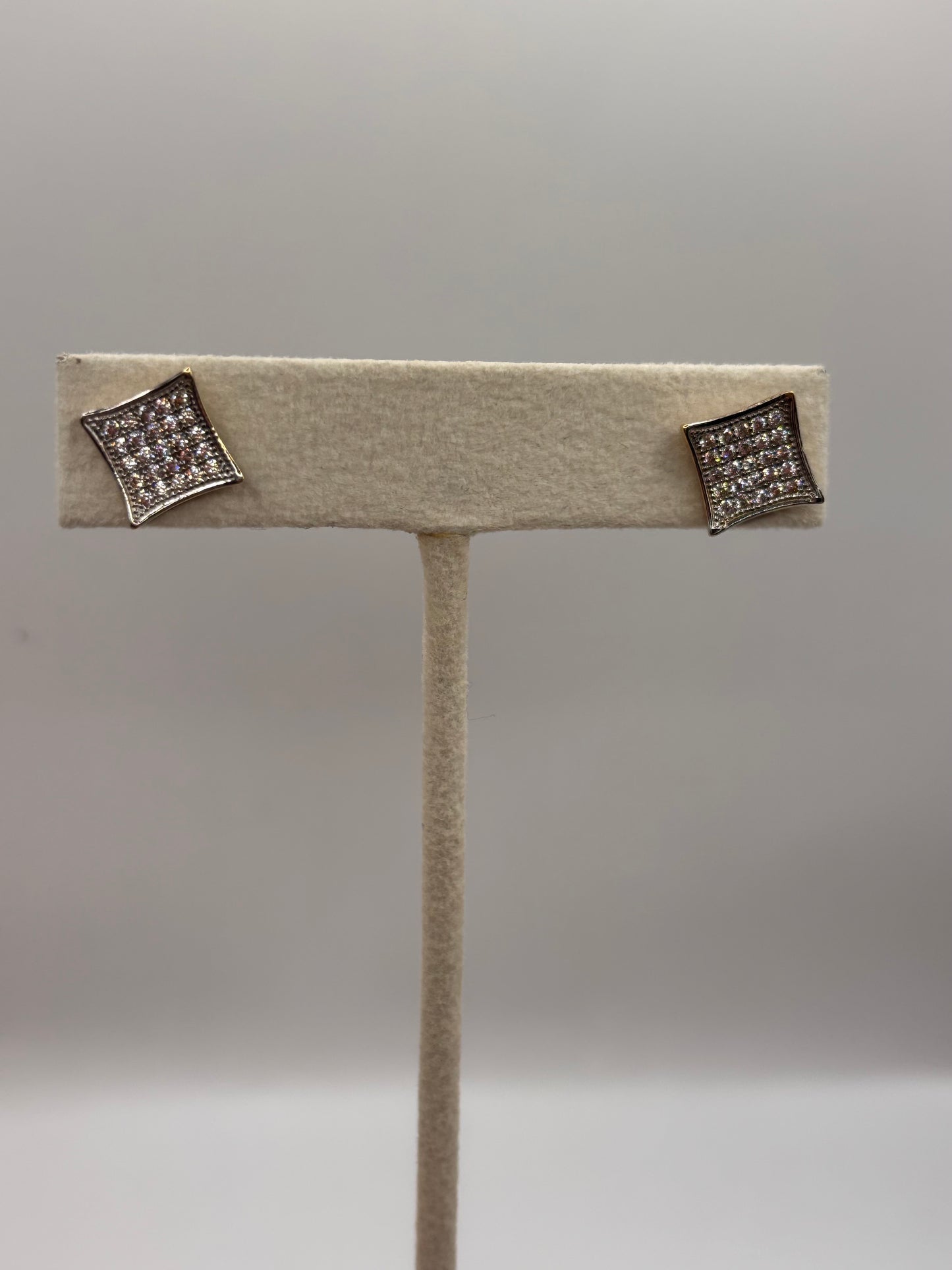 Square earrings 14k
