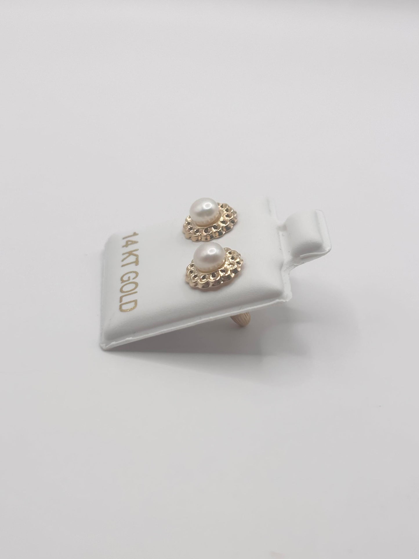 14k flower pearls earrings