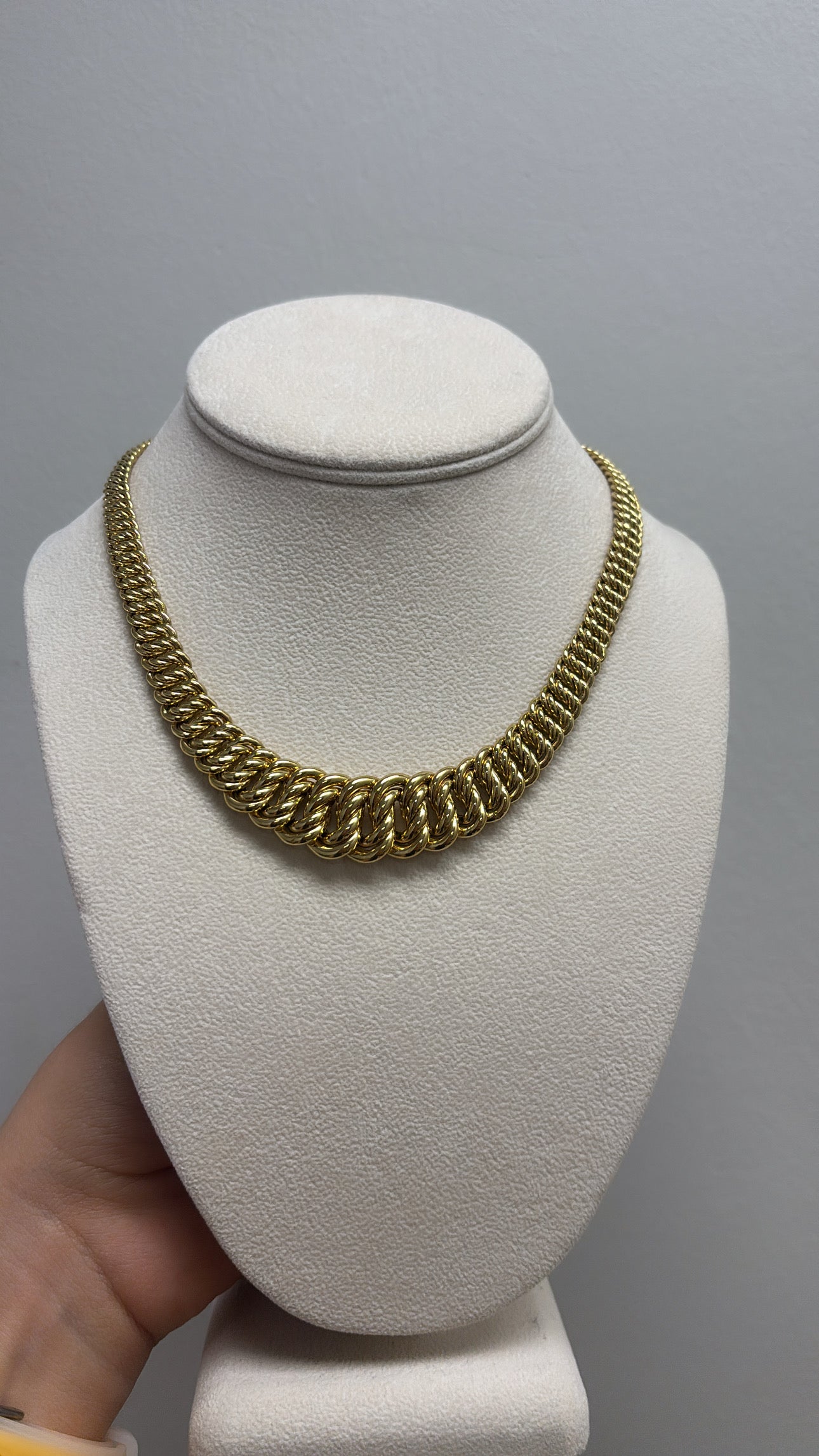 Princess style necklace 14k