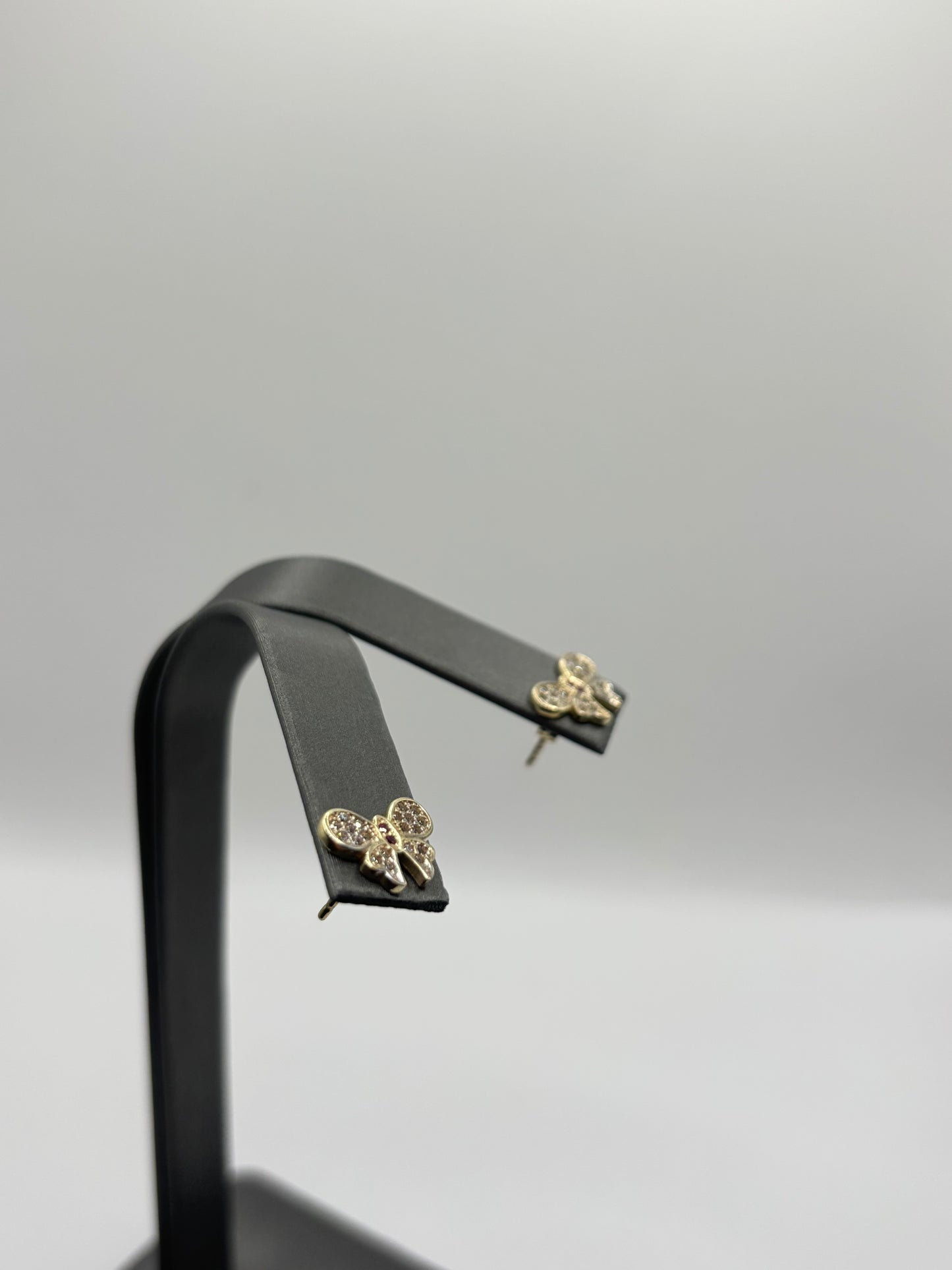 10k butterfly with zirconia