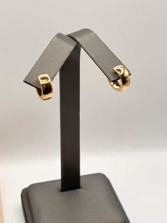 14k huggies earrings